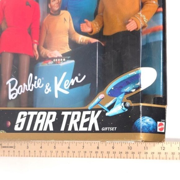 STAR‎ TREK 30th Anniversary Mattel Barbie & Ken Gift Set Collectors 1996 #15006 - Picture 6 of 11